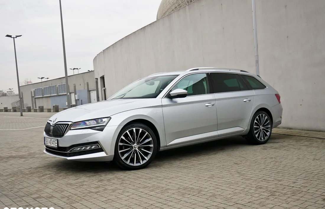 Skoda Superb cena 154900 przebieg: 71711, rok produkcji 2020 z Kraków małe 781